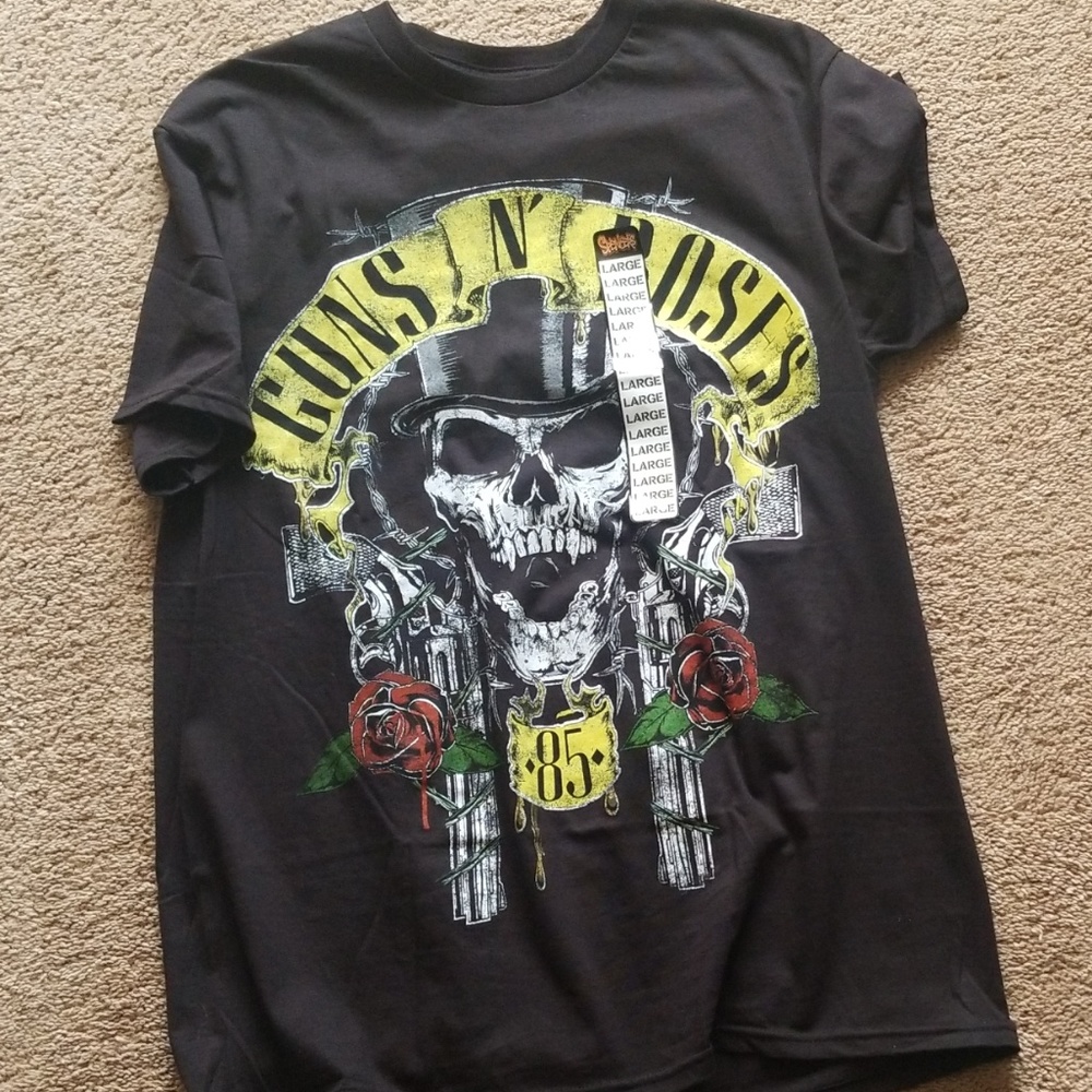 GUNS N' ROSES TSHIRT